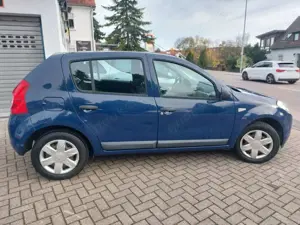 Dacia Sandero 1.2 16V Eco2*8FACH*1'Hand*KLIMA