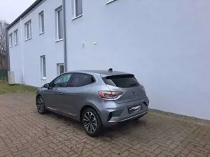 Renault Clio V 1.6 E-TECH Hybrid 145 Techno, GJR, SHZ Bild 3