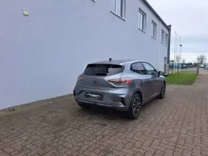 Renault Clio V 1.6 E-TECH Hybrid 145 Techno, GJR, SHZ Bild 4