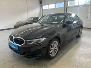 BMW 318 d*1-Hand*LED*Sportsitz*SHZ*GRA*Widescreen +FLA LM