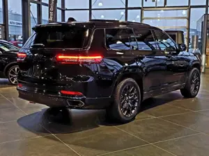 Jeep Grand Cherokee 5.7 V8 L Summit Reserve TV 6Sitze Bild 3