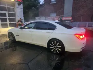 BMW 740 740d Bild 5
