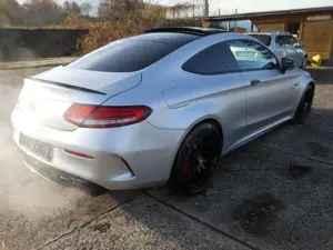 Mercedes-Benz C 63 AMG **S** Bild 3