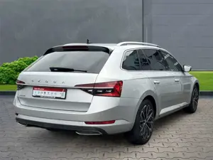 Skoda Superb Combi LK 1.5 TSI ACT+Navi+Leder+Soundsystem+LED Bild 4