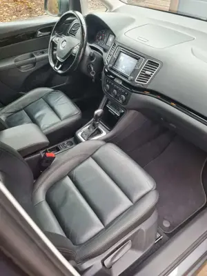 Volkswagen Sharan Highline BMT/Start-Stopp | Pano | DSG | AHK | SHZ Bild 3