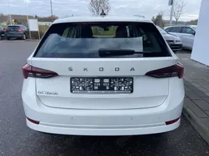 Skoda Octavia Combi 1.5 TSI 17"+NAVI-COLUMBUS+LED+AHK+ Bild 4