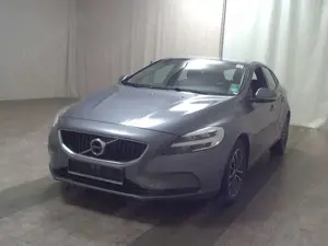 Volvo V40 D3 Momentum Navi LED PDC Shz Bild 2