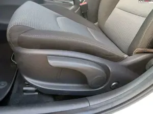 Hyundai i30 Select BT PDC Sommer-  Winterräder Bild 5