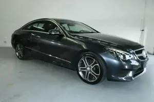 Mercedes-Benz E 200 Coupe Aut. LED*NAV*EL.SITZ*BT*SHZ*PDC Klima Navi Bild 4