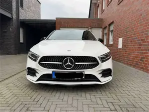 Mercedes-Benz A 220 d 8G-DCT AMG Line Night  360Grad Burmester