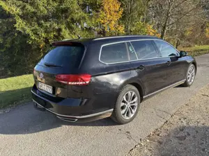 Volkswagen Passat Variant Comfortline BMT/4Motion/Pano/R-Line Bild 2