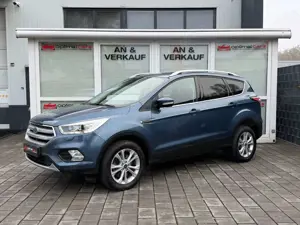 Ford Kuga 4x4 Titanium/AUTOMATIK/KAMERA/AHK/NAVI/2HND