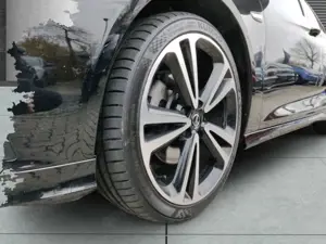 Opel Insignia B Sports Tourer Ultimate 2.0 CDTI Sportpaket El. F Bild 4