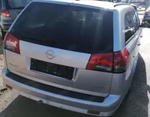 Opel Vectra Vectra 2.2 Caravan