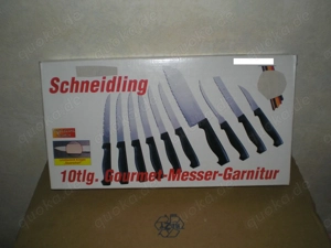 10-teiliges Messerset,Wanduhr,Allesschneider,Gewürzstreuer