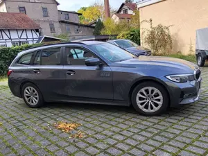BMW 320 320d Touring xDrive Aut. Bild 2