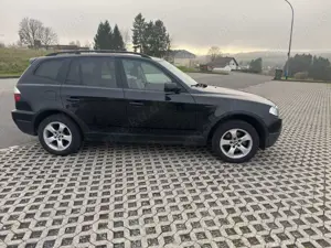 BMW X3 2.0d TÜV Neu Bild 2
