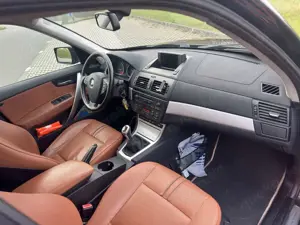 BMW X3 2.0d TÜV Neu Bild 3