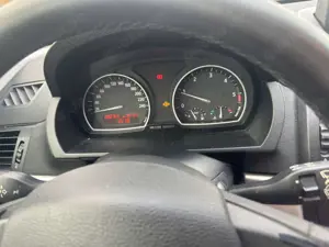 BMW X3 2.0d TÜV Neu Bild 5