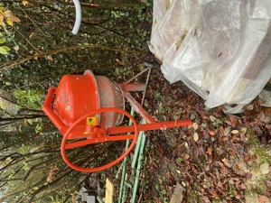 Neuwertiger Betonmischer zu verkaufen 