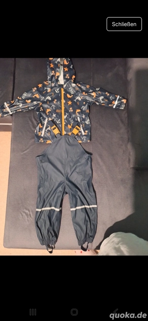 Regenbekleidung 