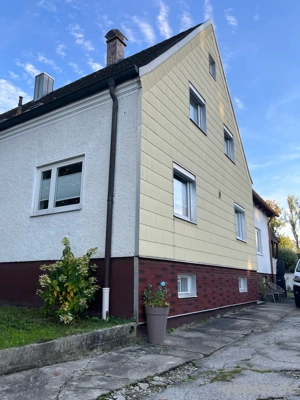 Doppelhaushälfte mit Potenzial - ein Traum für jede Familie -