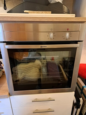 Backofen von NEFF  B14M22.3 Einbau 60x60 cm Nische Schuko-Stecker