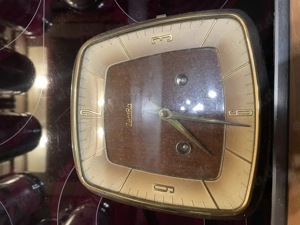 Uhrwerk FHS aus einer Zentra Buffetuhr mit Ziffernblat