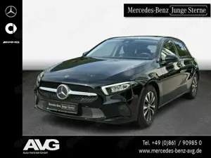 Mercedes-Benz A 180 A 180 DCT Style MBUX LED SHZ CarPlay PDC DAB AHK
