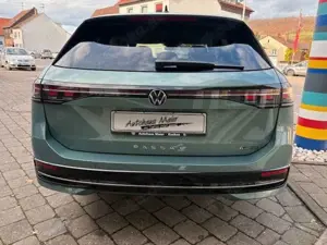 Volkswagen Passat Variant Passat Var. 2.0 TDI DSG 4M Elegance/AHK Bild 4