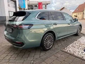 Volkswagen Passat Variant Passat Var. 2.0 TDI DSG 4M Elegance/AHK Bild 5