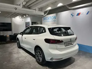 BMW 218 i LCPlus/LED/RFK/Shz/Tempomat Bild 4