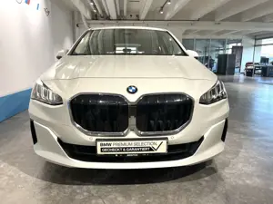 BMW 218 i LCPlus/LED/RFK/Shz/Tempomat Bild 5