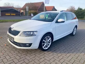 Skoda Octavia Combi Style 2.Hand LED,AHK,NAVI,BI-Xenon