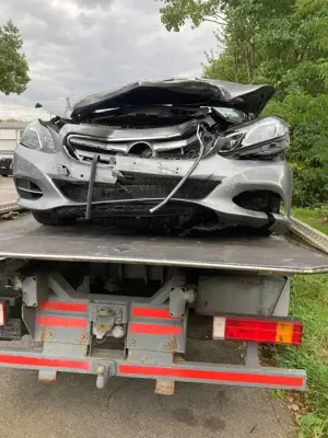 Mercedes-Benz E 220 E 220 CDI BlueEfficiency (212.202)