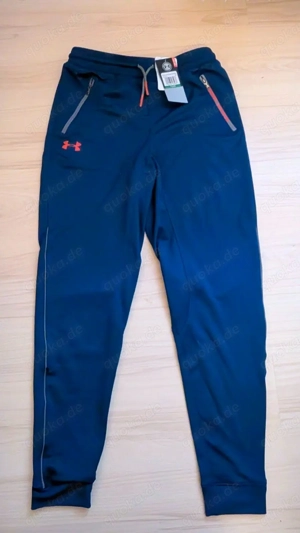 Under Armour Jungen Pennant Tapered Pants Hose Trainingshose YLG 149-160 NEU