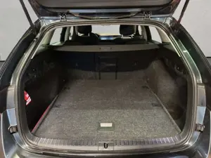 Skoda Octavia Combi 2.0 TDI DSG First Edition AHK Bild 5