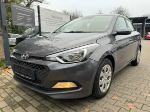 Hyundai i20 i20 1.2 KLIMA SCHECKHEFT  TÜV 9/26