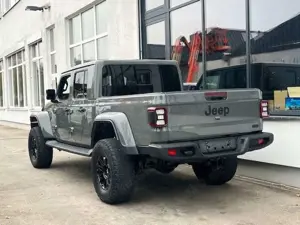 Jeep Gladiator Overland 4WD Bild 5