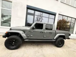 Jeep Gladiator Overland 4WD Bild 3