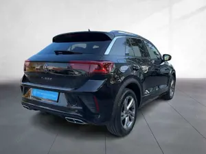 Volkswagen T-Roc R-Line 1.5 TSI DSG IQ.LIGHT AHZV TRAVEL Bild 3