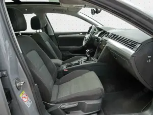Volkswagen Passat Variant Business 2.0 TDI Pano*RFK*LED*AHK Bild 4