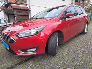 Ford Focus Focus Turnier 1.0 EcoBoost  Titanium Bild 2