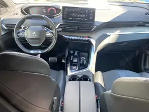 Peugeot 5008 GT Facelift*Navi*ACC*Kamera*7Sitze* Bild 3