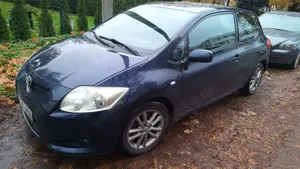 Toyota Auris Klimaautomatik Alu 8 Fachbereift 6 Gang CD