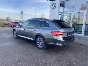 Skoda Superb Combi 2.0 TDI DSG 17"+EL.HECK+NAVI+LED+AH Bild 3