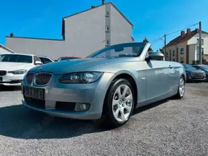 BMW 330 Bild 3