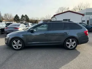 Skoda Octavia Combi RS*Canton+Pano+Rückfahrka* Bild 4