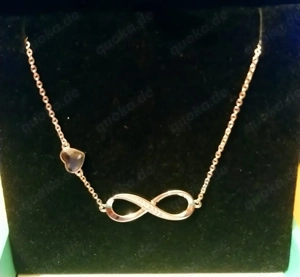 Louisa Secret Infinity Armband