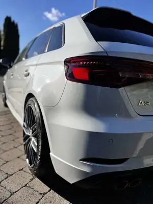 Audi A3 35 TFSI cylinder on demand Limousine S tronic spor Bild 5